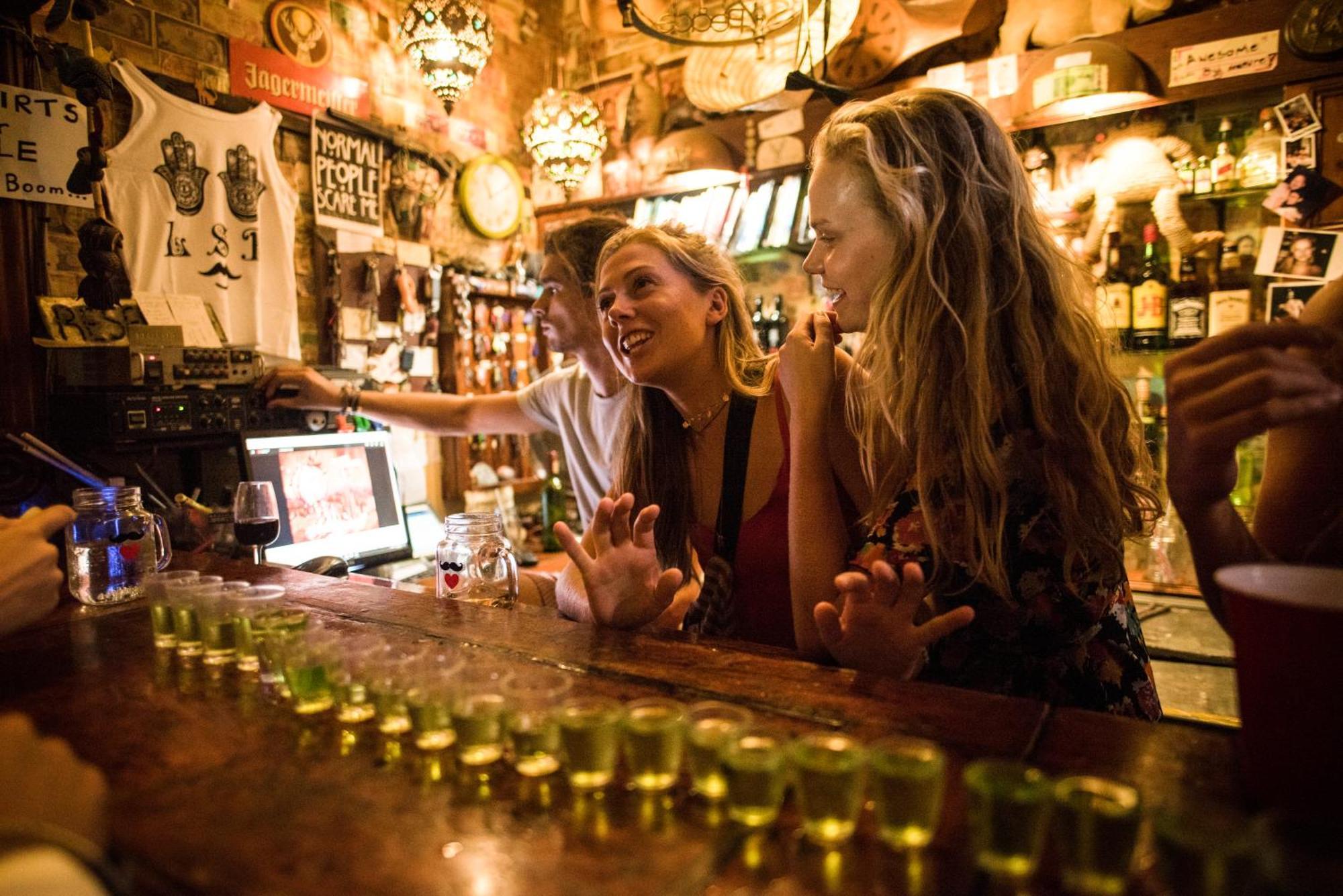 بيت شباب Long Street Backpackers (Adults Only) كيب تاون المظهر الخارجي الصورة